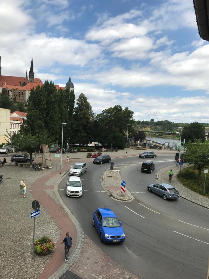 At Old Town Bridge Altstadt, Elbestrand, Fahrradweg, Schiffsanleger Meißen